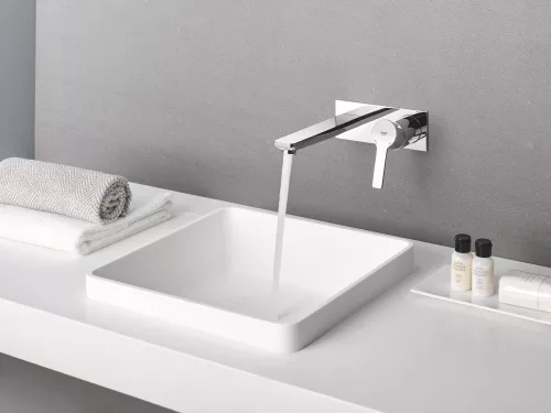 Mosdó csaptelep falsík alatti L, Lineare króm, Grohe