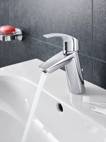Mosdó csaptelep leeresztőszeleppel M, EuroSmart D króm, Grohe-23322001